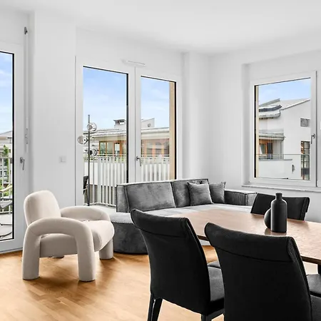 Exquis Iconic 2br Alessi I Balcony I Mercedes & Us Army I Parking I Stuttgart ベーブリンゲン